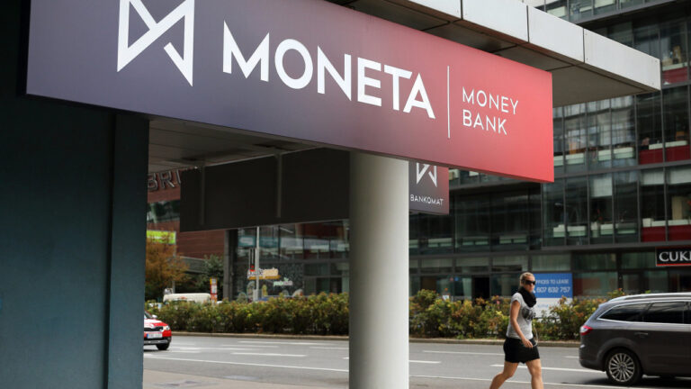 Moneta Money Bank