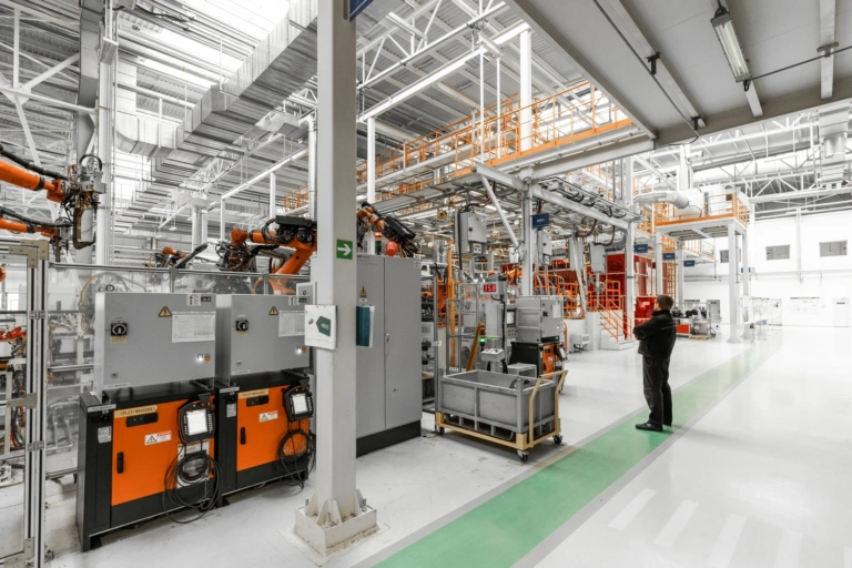 Photo Automobile Production Line Welding Car Body Modern Car Assembly Plant Auto Industry Interior Hightech Factory Modern Production