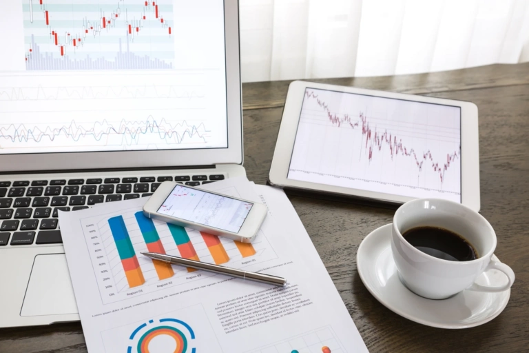Technological Devices With Financial Reports