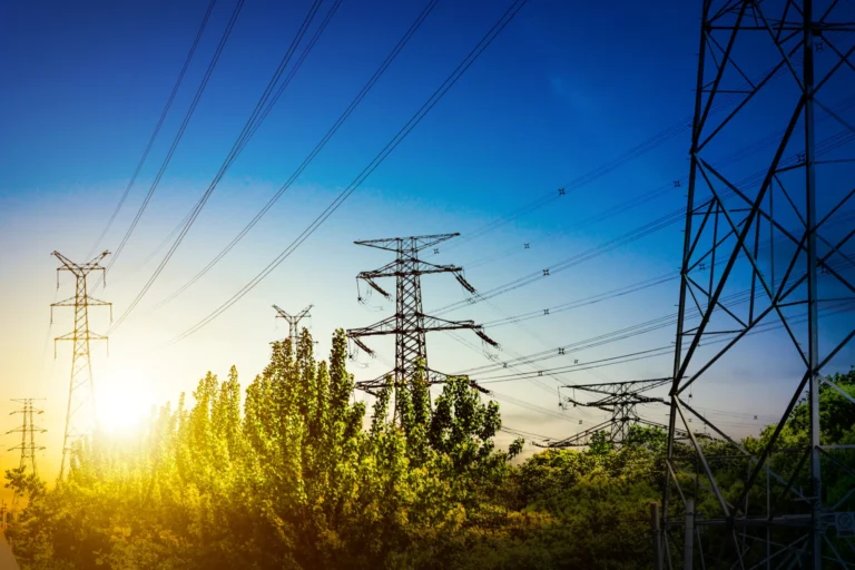 High voltage post high voltage tower