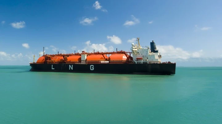 Centropol tanker (002) (1)